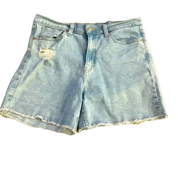 Denizen from Levi’s High Rise Vintage Fit Shorts - Picture 3 of 6
